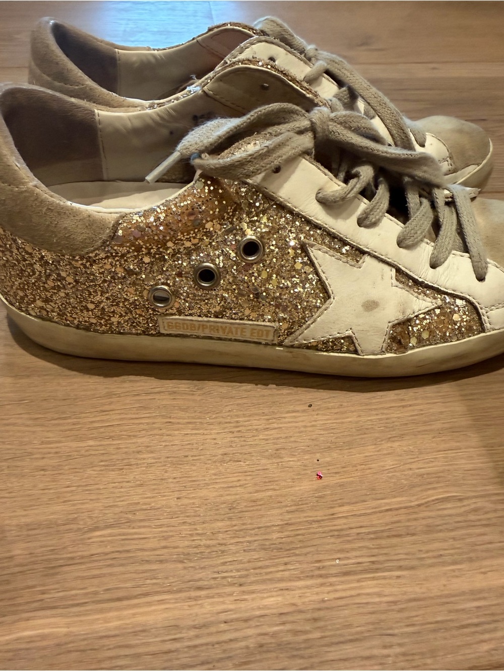 Women’s Glitter Star Sneakers - Gold
